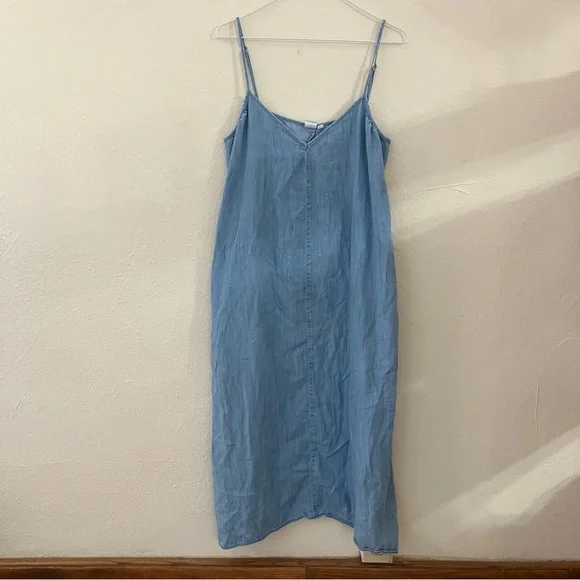 Gap Cami Midi Dress in Tencel Denim Style V-Neck Dress Size: Large - Picture 2 of 7